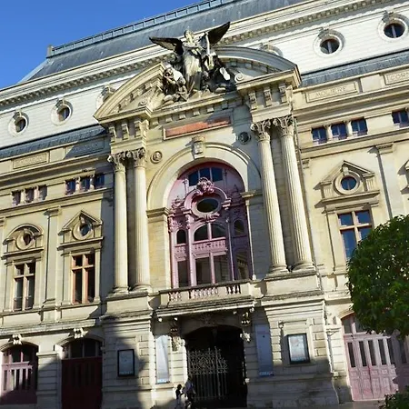 L'hortensia Gare A 100m Apartmán *